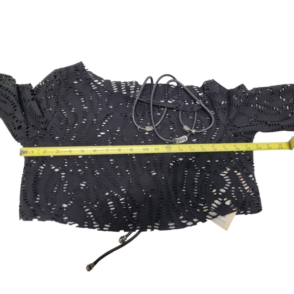 Devil Fashion Long Sleeved Crop Top - Picture 6 of 7